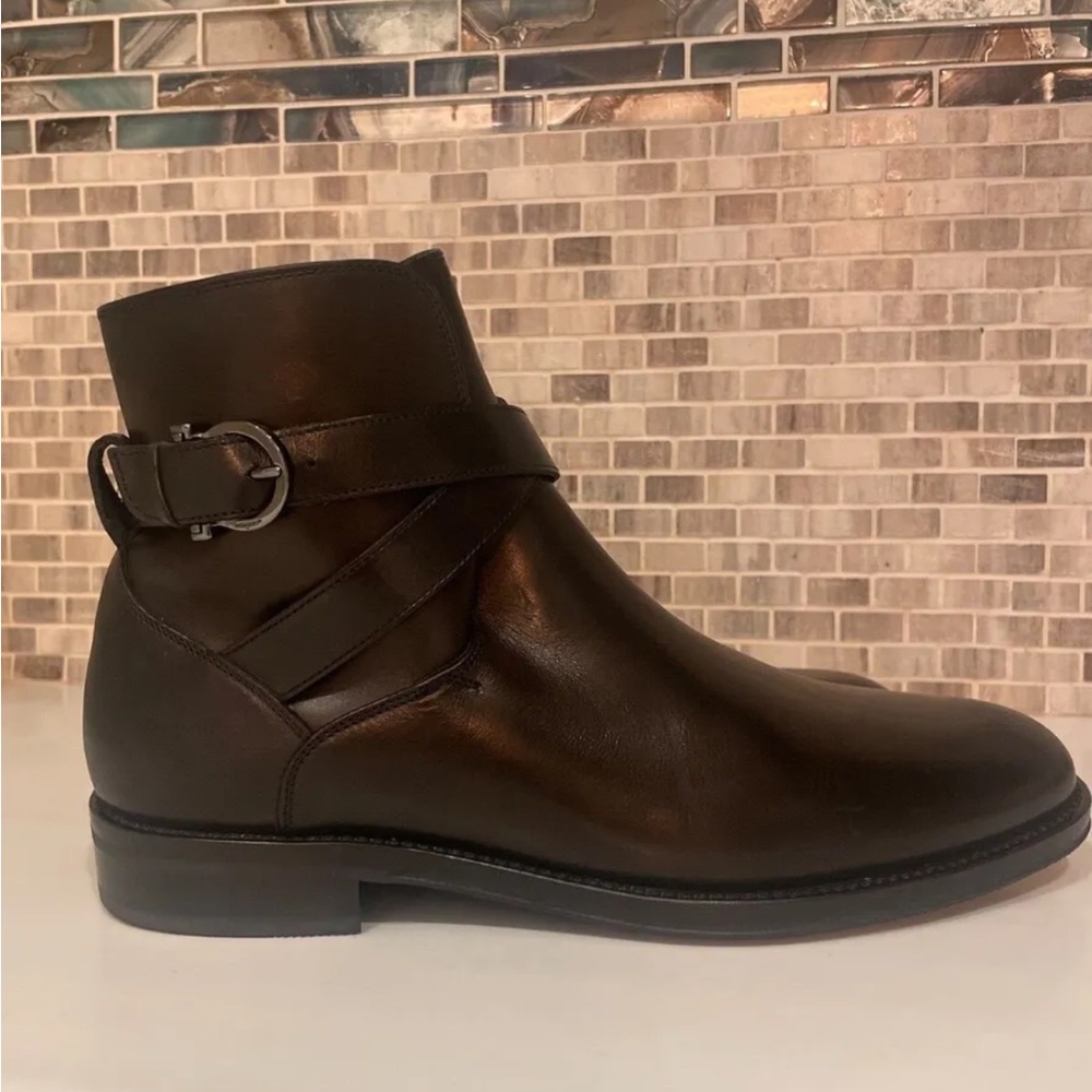 salvatore ferragamo mens leather boots sz9